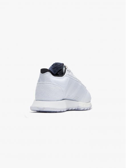 adidas SL 7600 adidas SL 7600