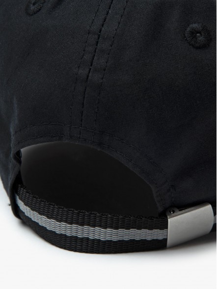 New Era Lightweight 940 New Era Lightweight 940