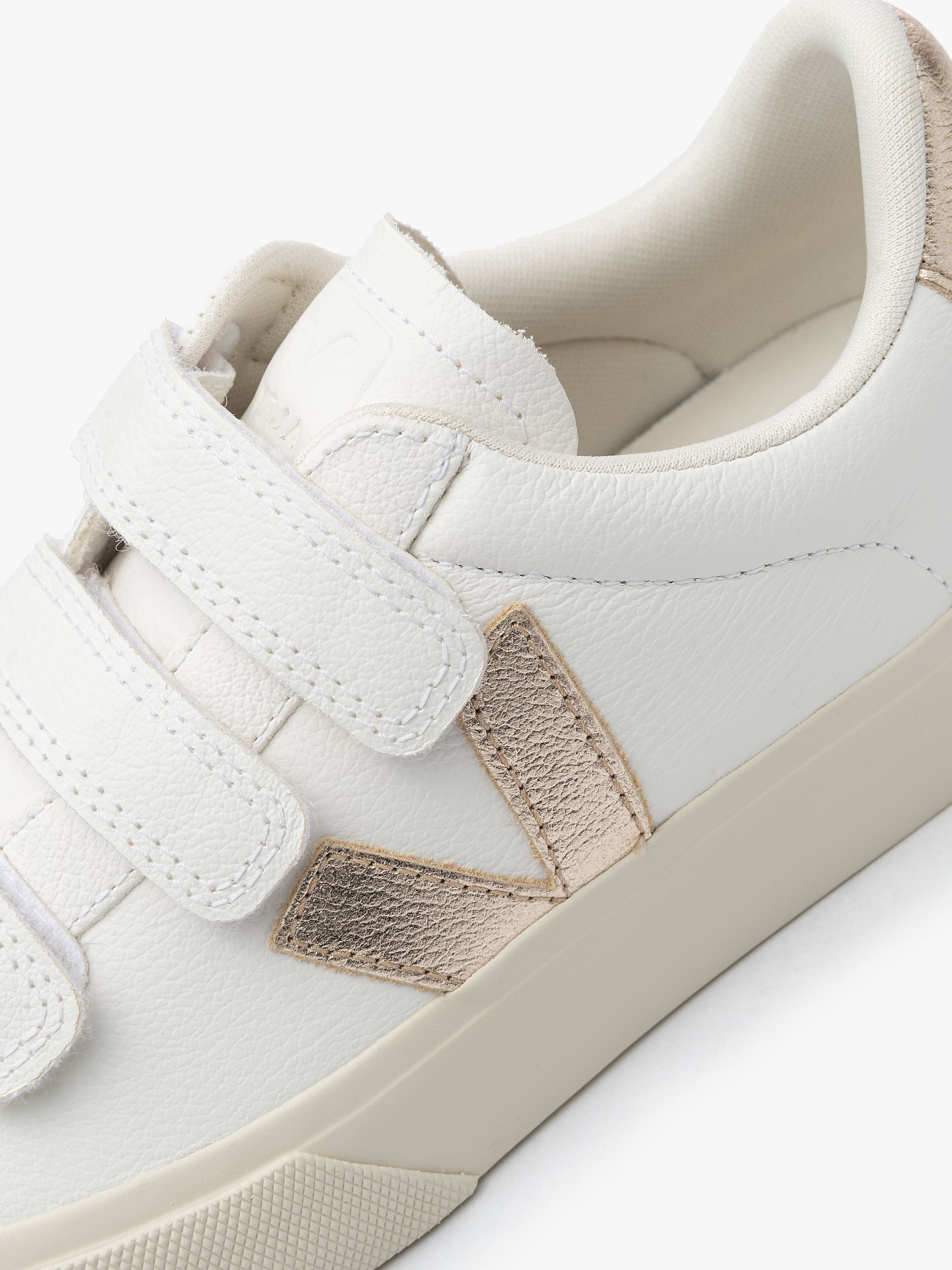 Veja Recife Logo Chromefree