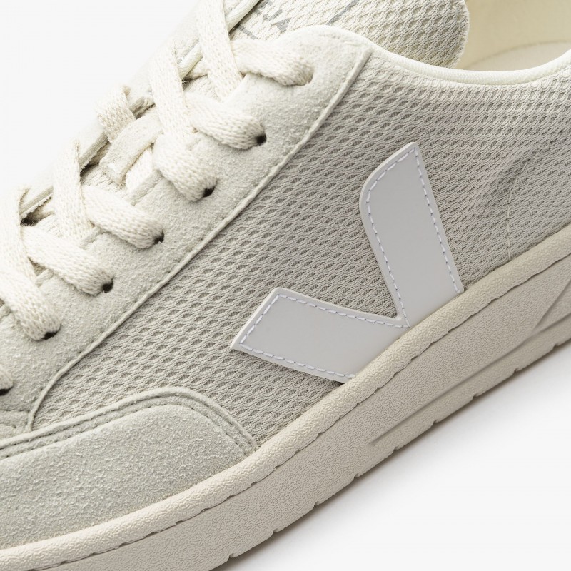 Veja V-12 Alveomesh - XD1803106 - Fuxia, Urban Tribes United