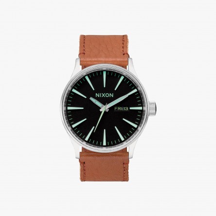 Nixon sentry clearance leather black