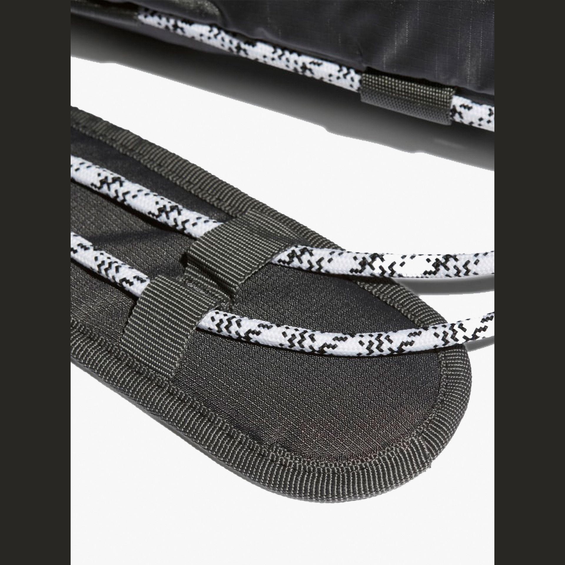 adidas R.Y.V. Airliner