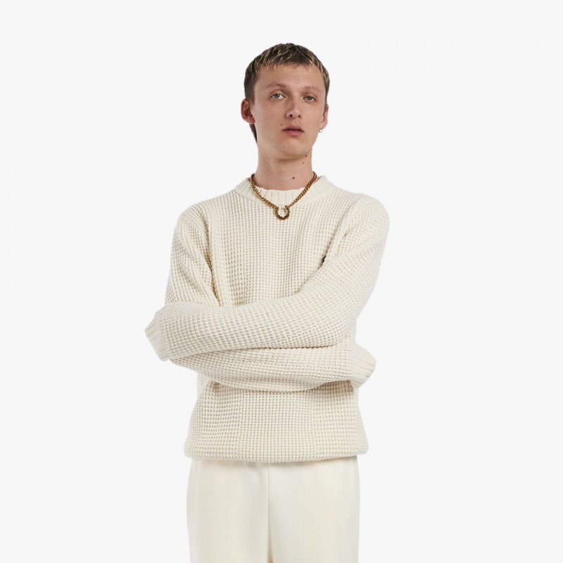 Fred Perry Textured Jumper - K4557 560 | Fuxia