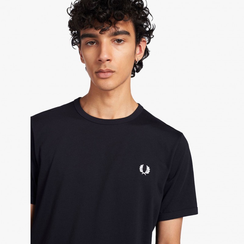 Fred Perry Ringer - M3519 608 | Fuxia, Urban Tribes United