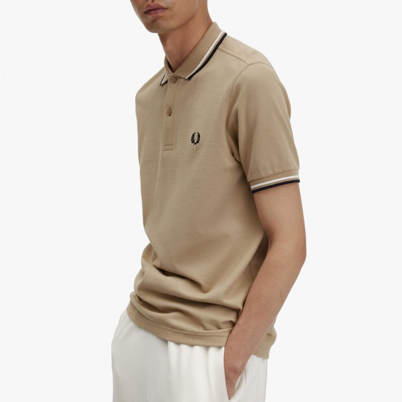 Fred Perry Slim Fit Twin - M3600 R72 | Fuxia, Urban Tribes United