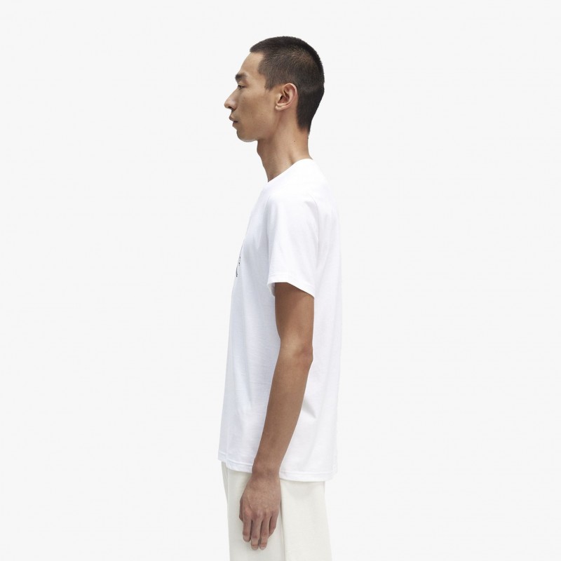 Fred Perry Circle Branding - M5630 100 - Fuxia, Urban Tribes United