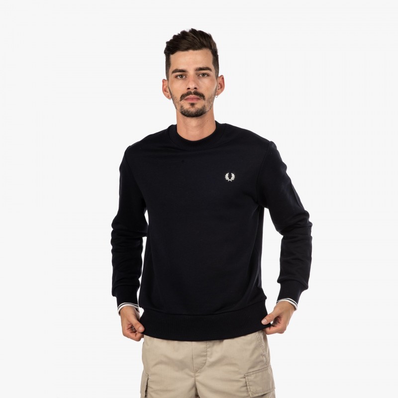 Fred Perry Crew Neck - M7535 248 | Fuxia, Urban Tribes United