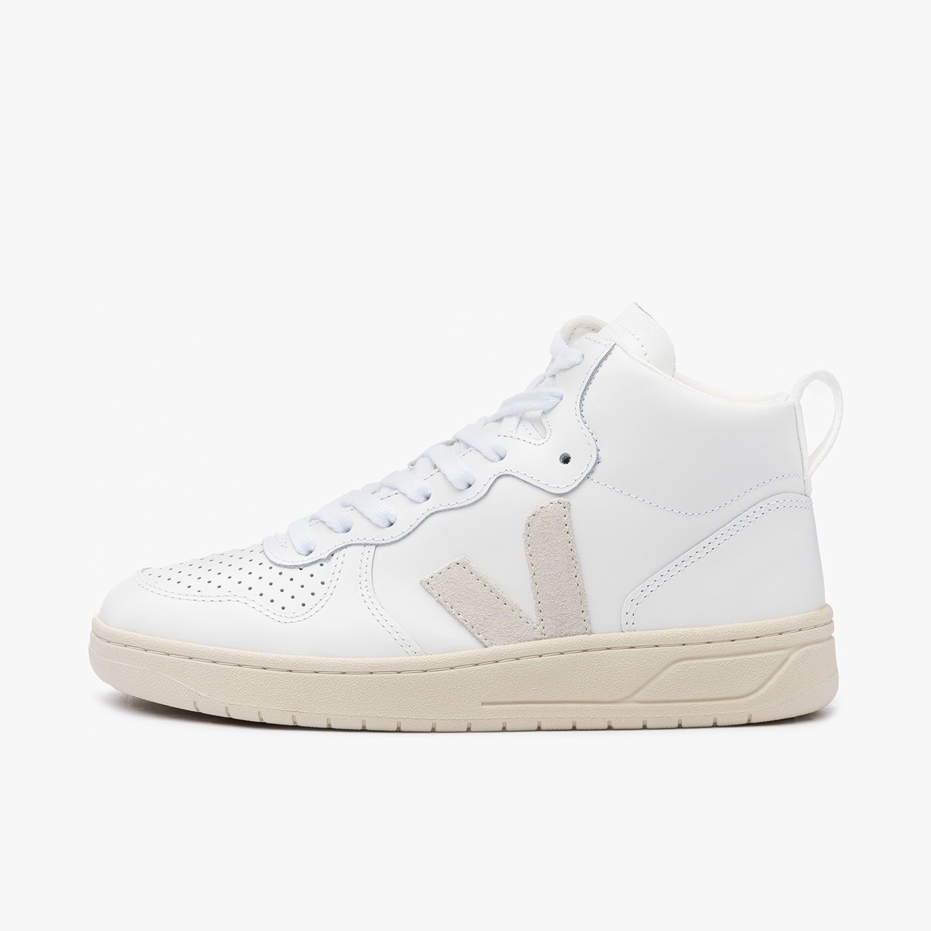 Veja V-15 Leather