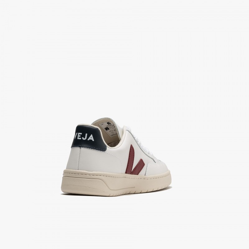 Veja V-12 Leather - XD0201955 | Fuxia, Urban Tribes United
