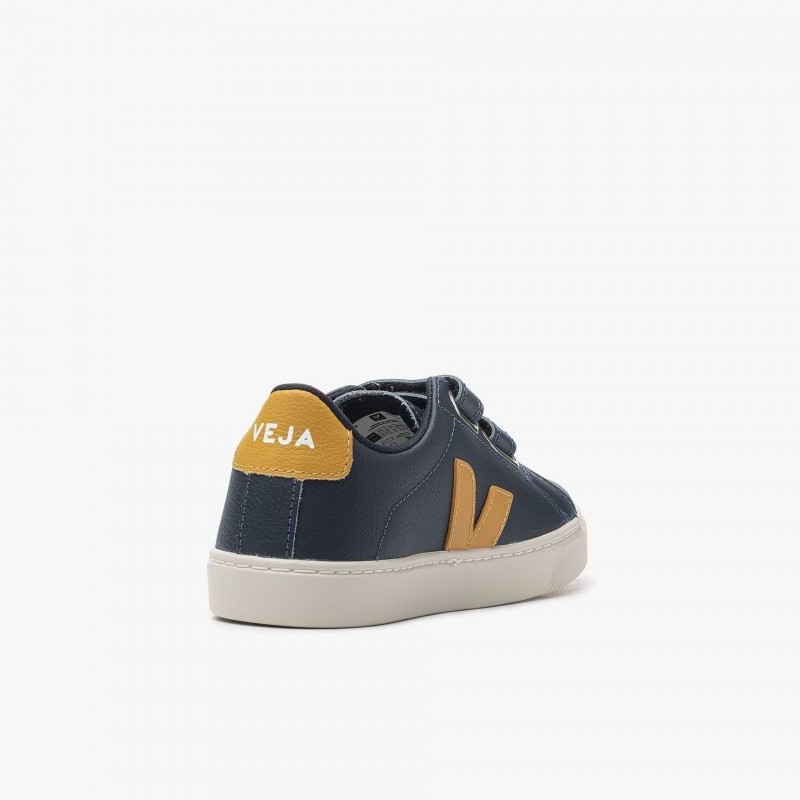 Veja Esplar Chromefree Inf - SV0503016J - Fuxia, Urban Tribes United