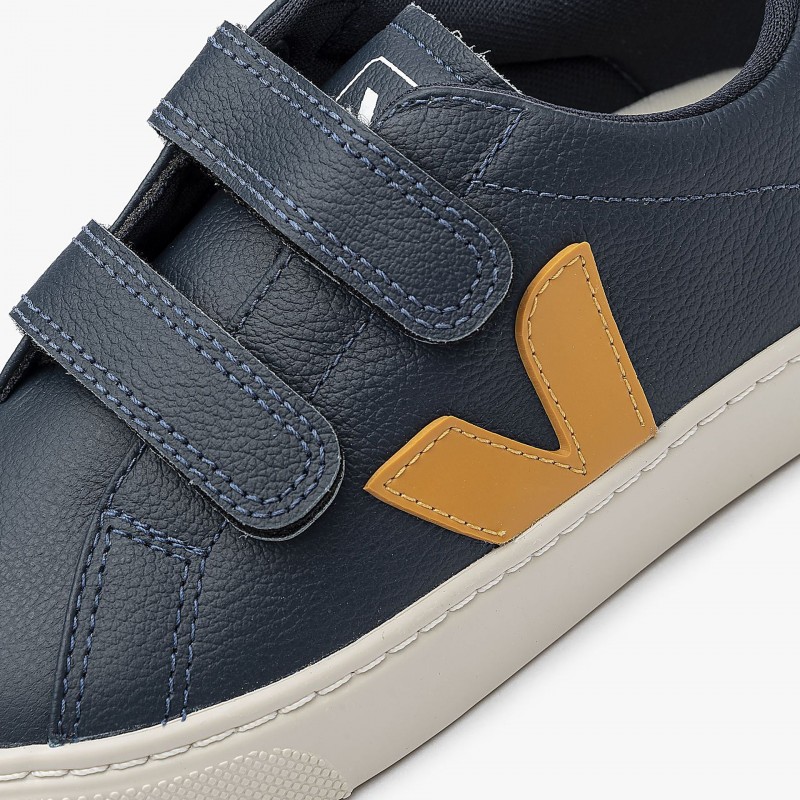 Veja Esplar Chromefree Inf - SV0503016J - Fuxia, Urban Tribes United