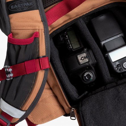 Eastpak 2025 camera bag