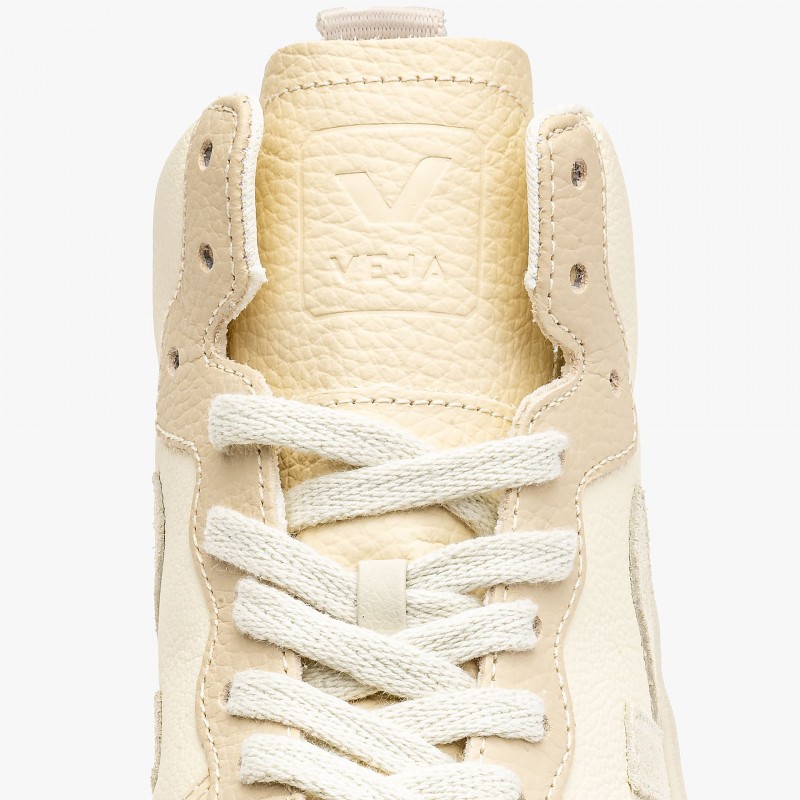 Veja V-15 Chromefree Leather - VQ0503451 - Fuxia, Urban Tribes United