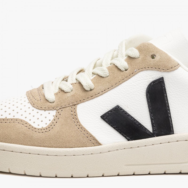 Veja V-10 Chromefree Leather - VX0503138 | Fuxia, Urban Tribes United