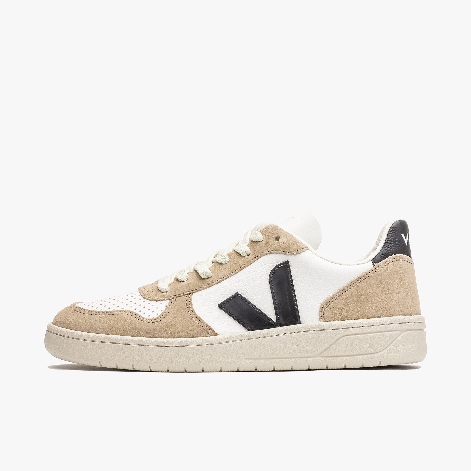 Veja V-10 Chromefree Leather