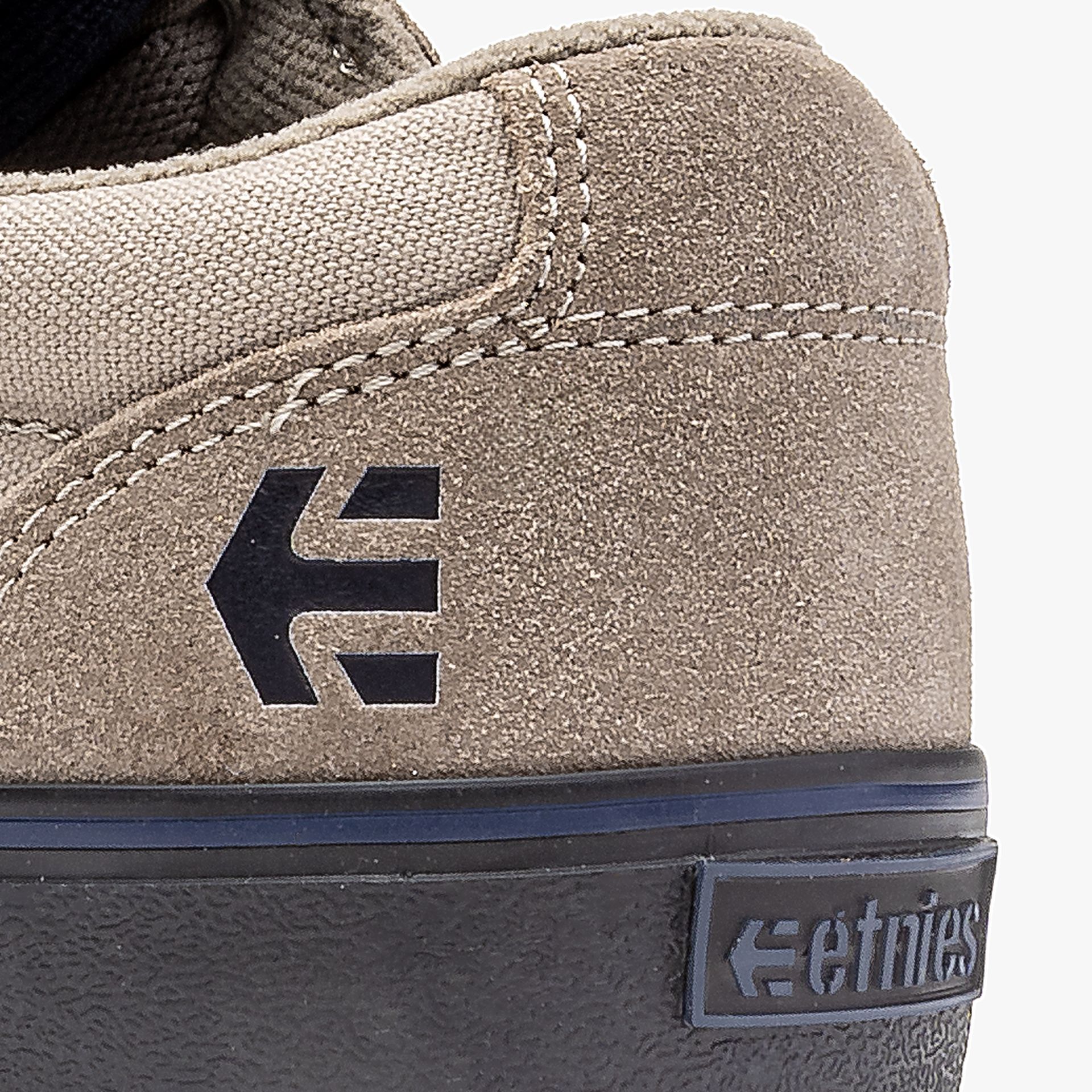 Etnies Barge LS