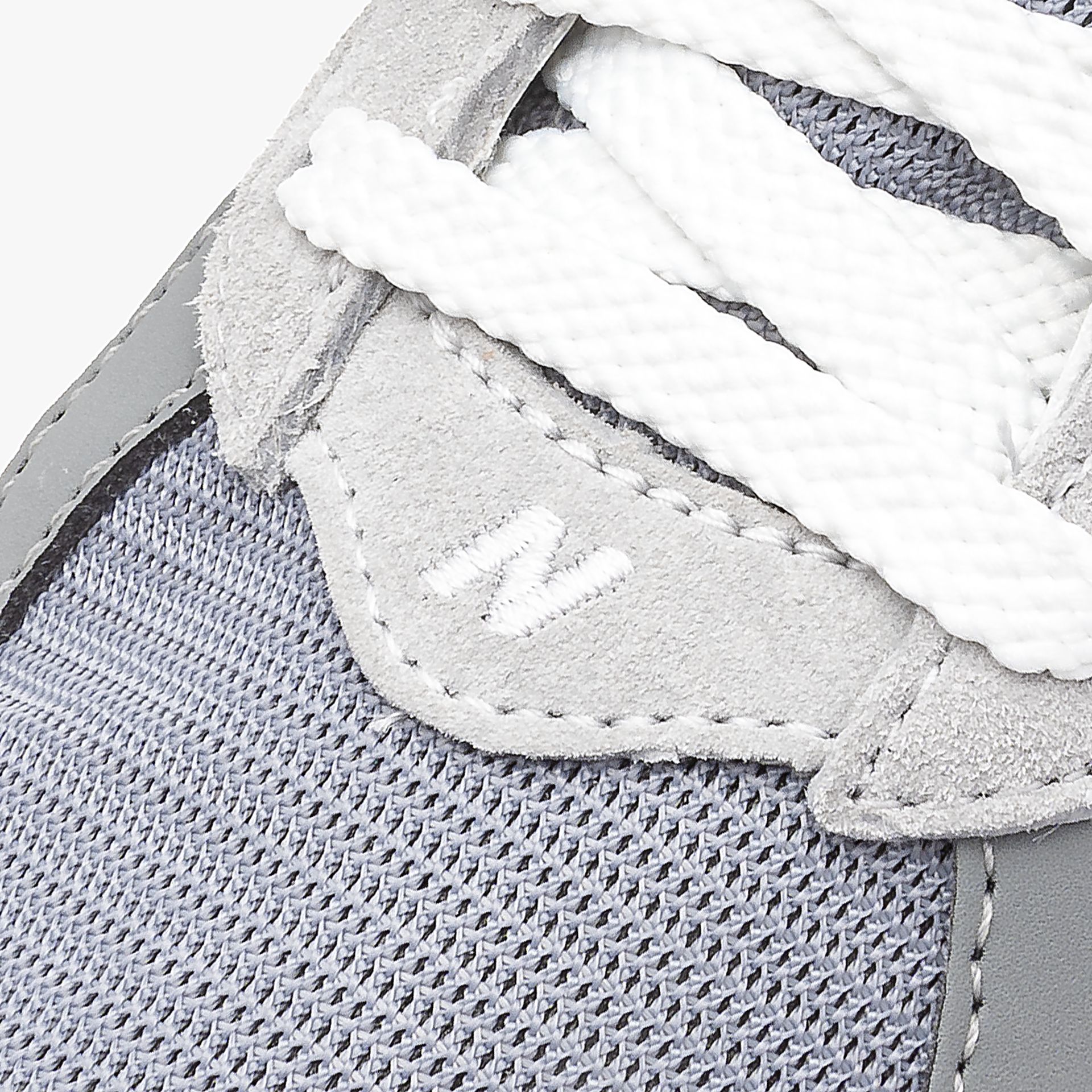 New Balance M2002 RXV1