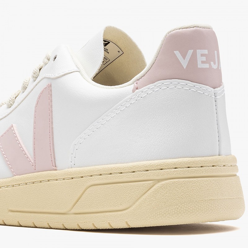 Veja V-10 CWL W - VX0703131 | Fuxia, Urban Tribes United