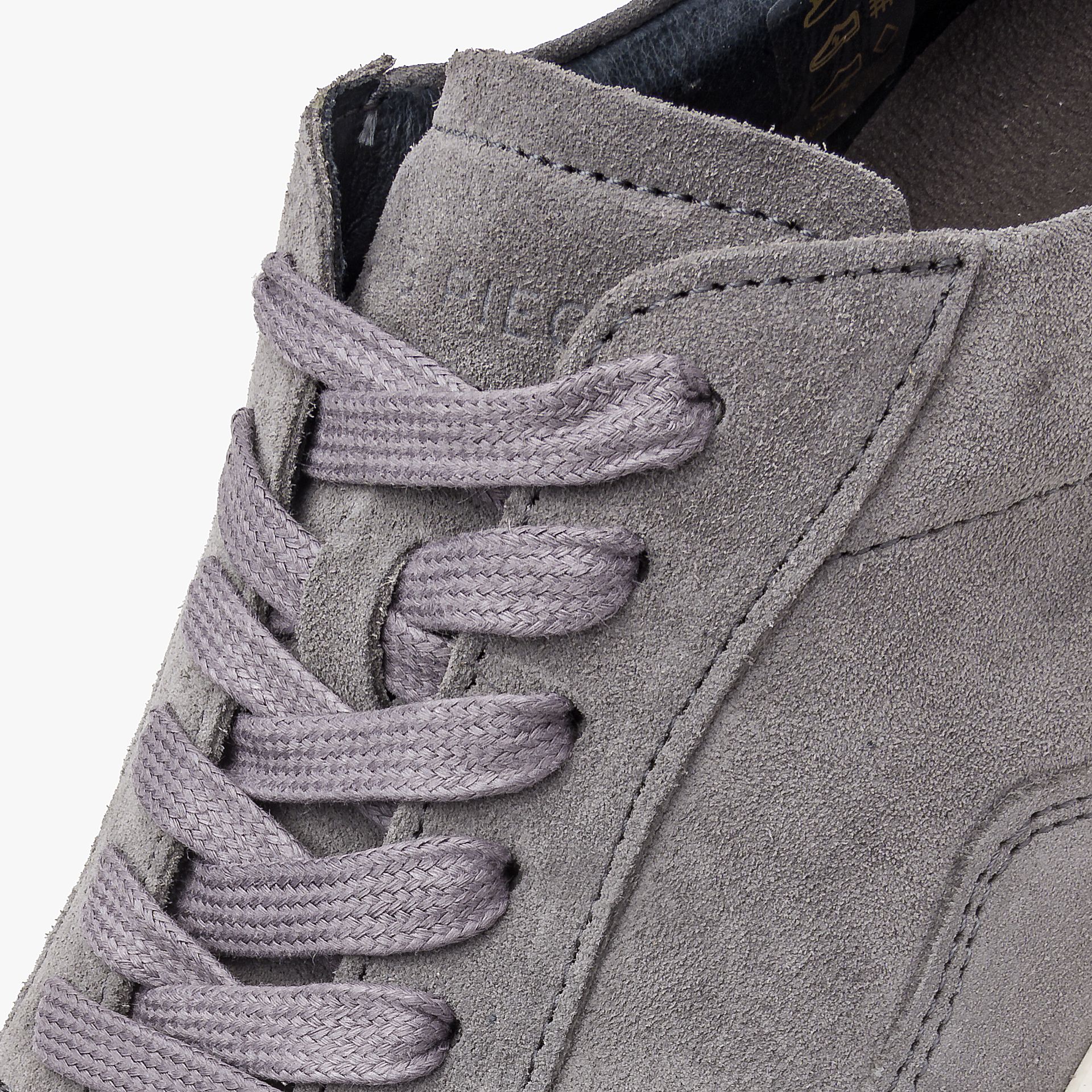 Filling Pieces Mondo Suede