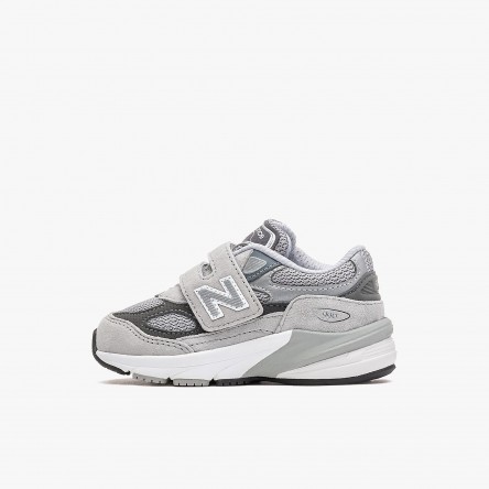 New Balance IV990 - PV990 GL6 | Fuxia