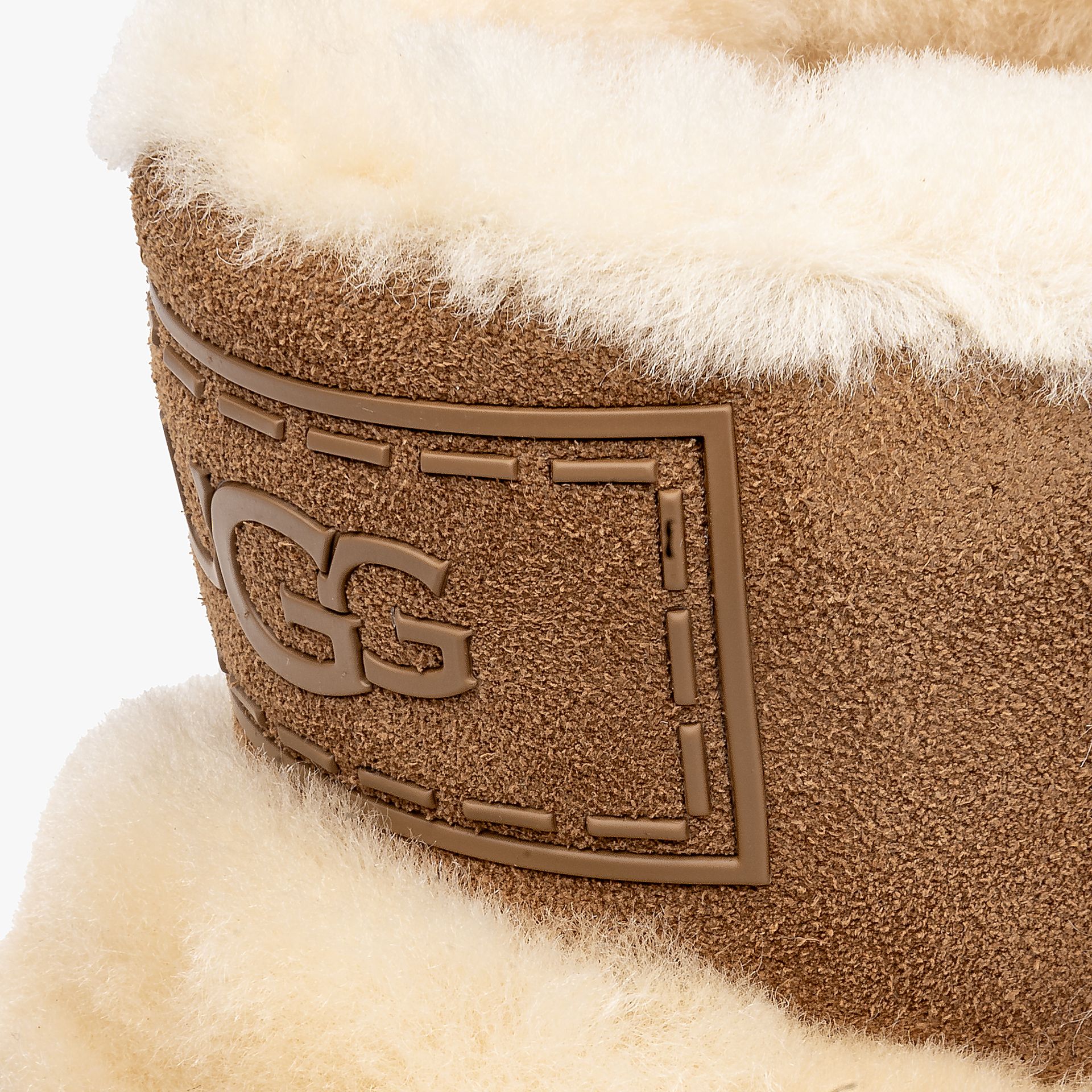 UGG  Cloudpeak