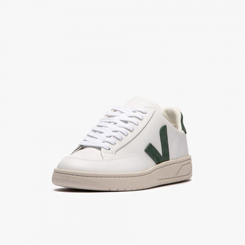 Veja V-12 Leather - XD0202336 | Fuxia, Urban Tribes United