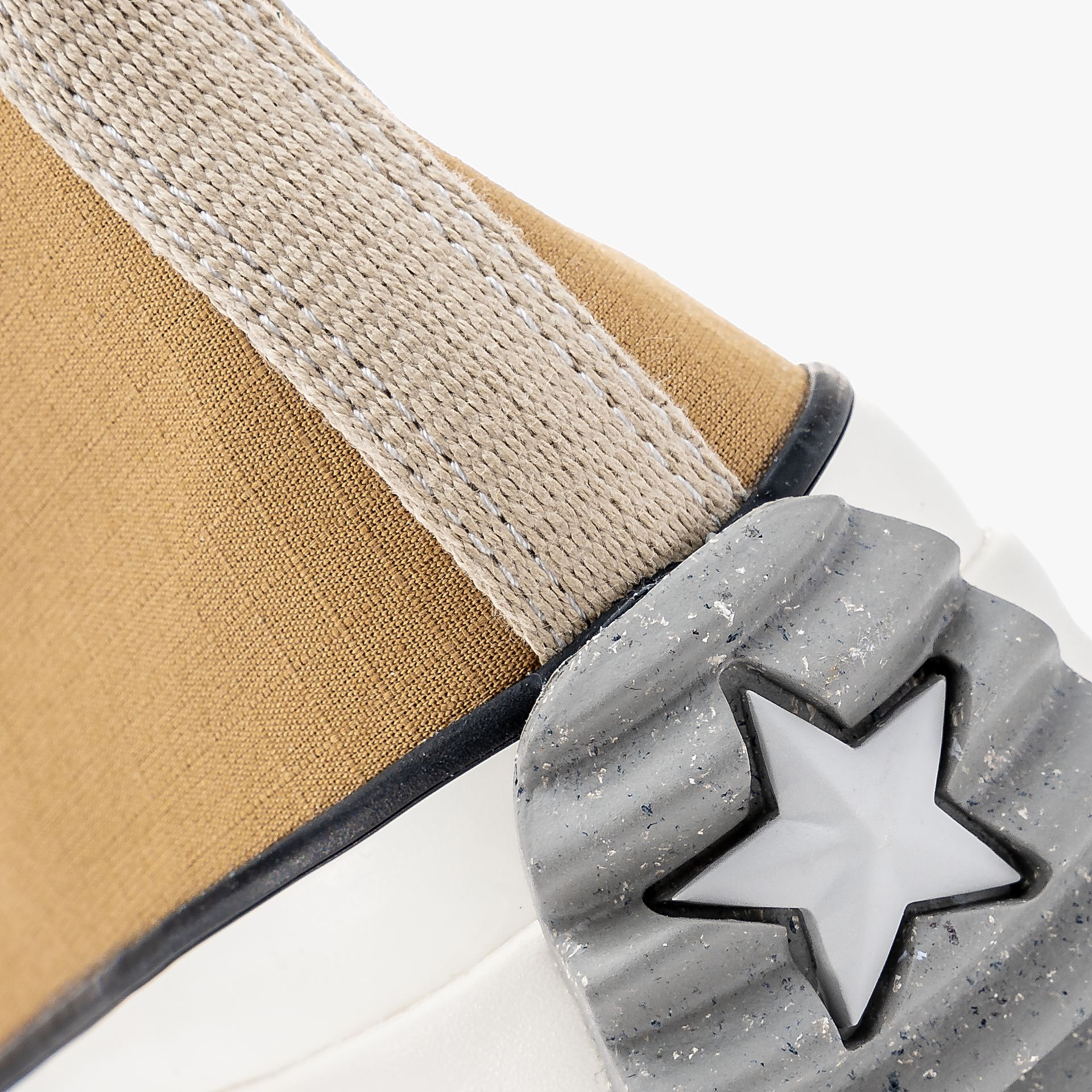 Converse Run Star Hike