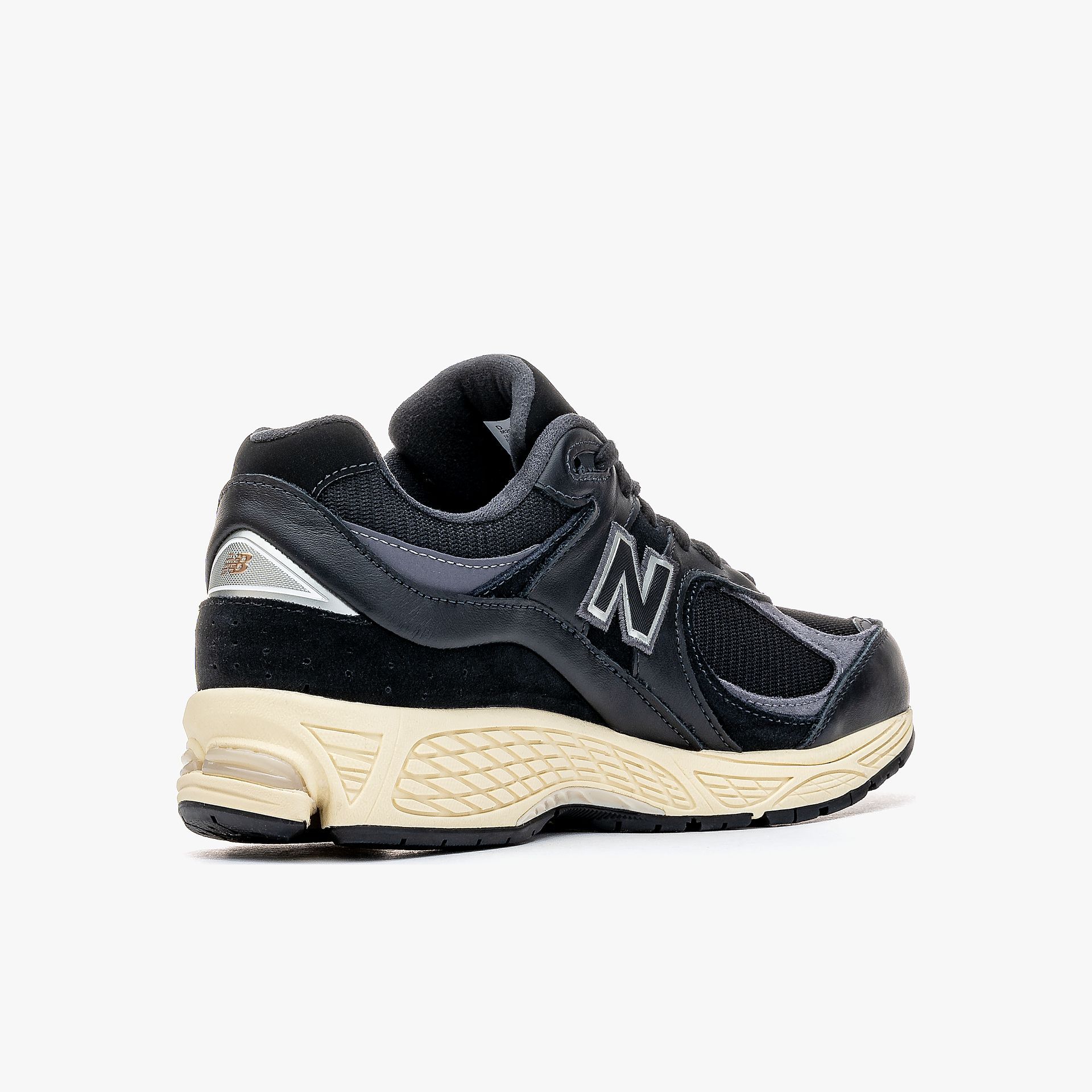 New Balance M2002
