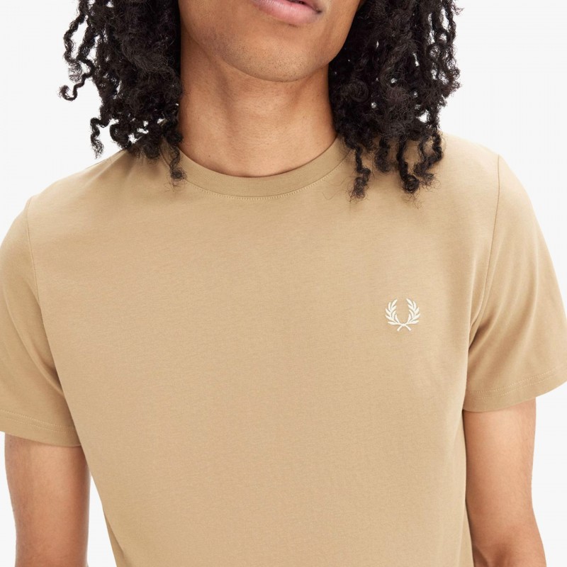 Fred Perry Rear Powder Laurel - M7784 363 | Fuxia, Urban Tribes United