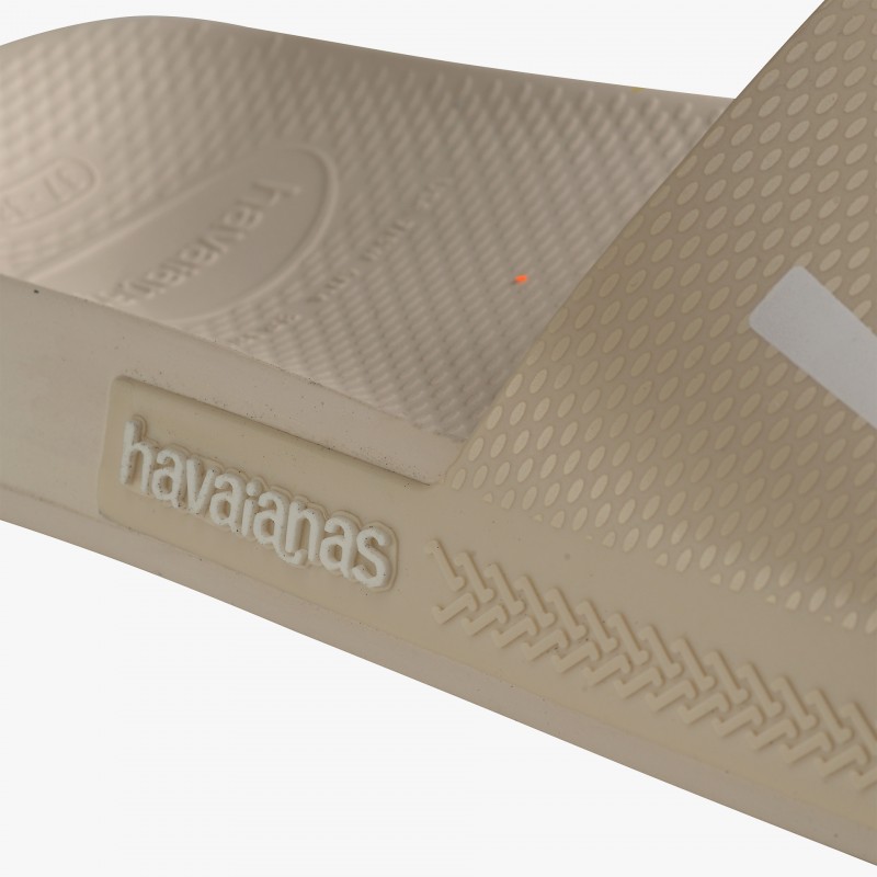 Havaianas Slide Classic Logomania - 4148124 0121 | Fuxia, Urban Tribes United