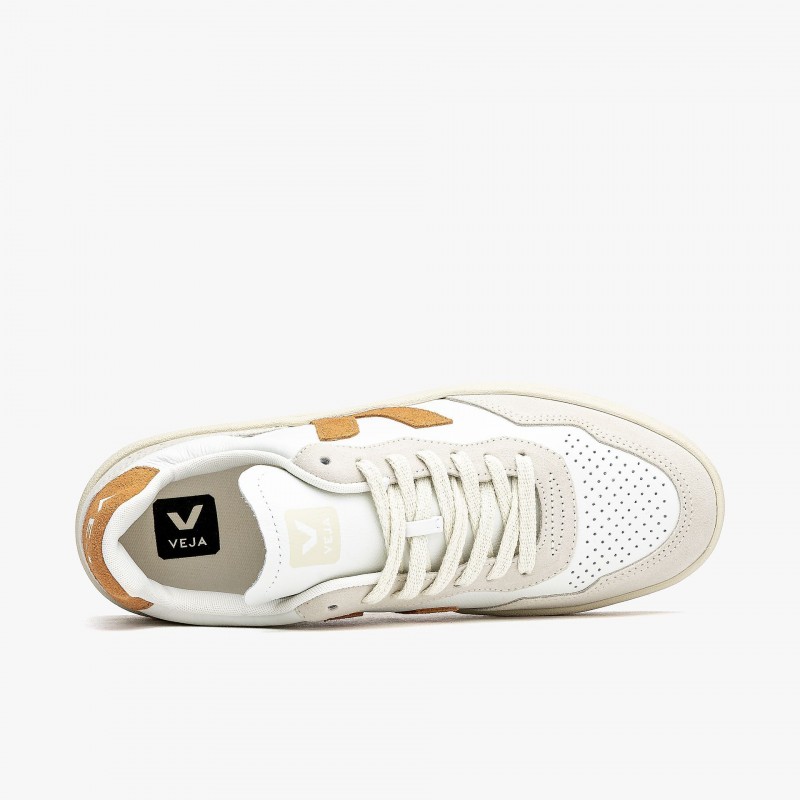 Veja V-90 O.T. Leather W - VD2003389 A | Fuxia, Urban Tribes United