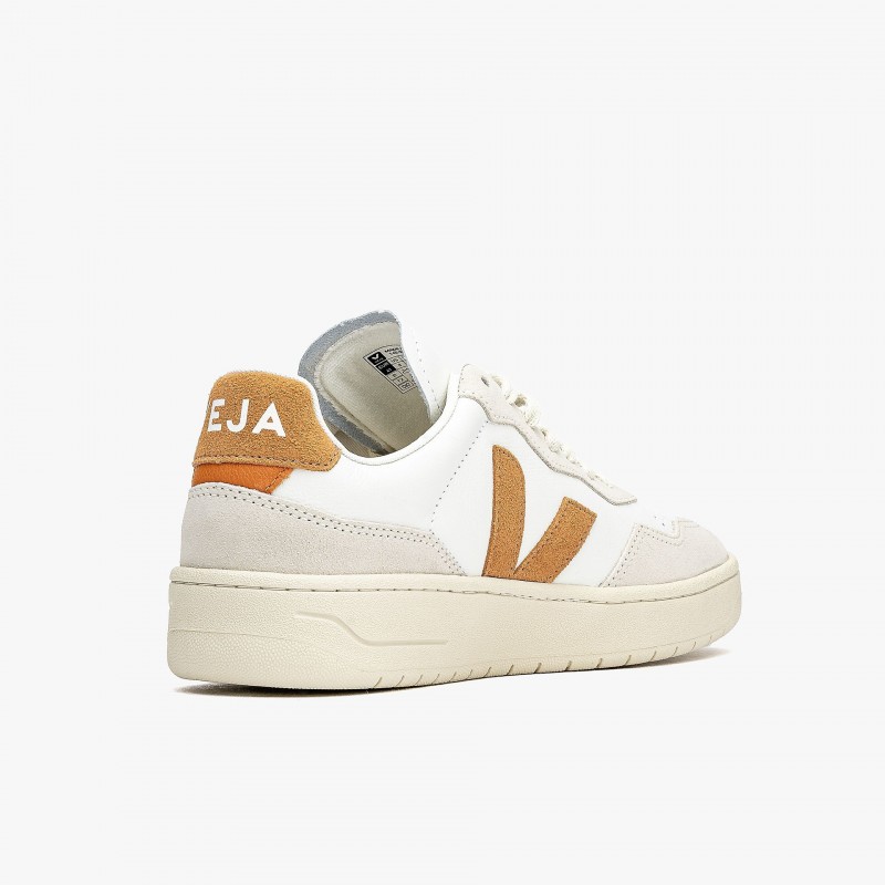 Veja V-90 O.T. Leather W - VD2003389 A | Fuxia, Urban Tribes United