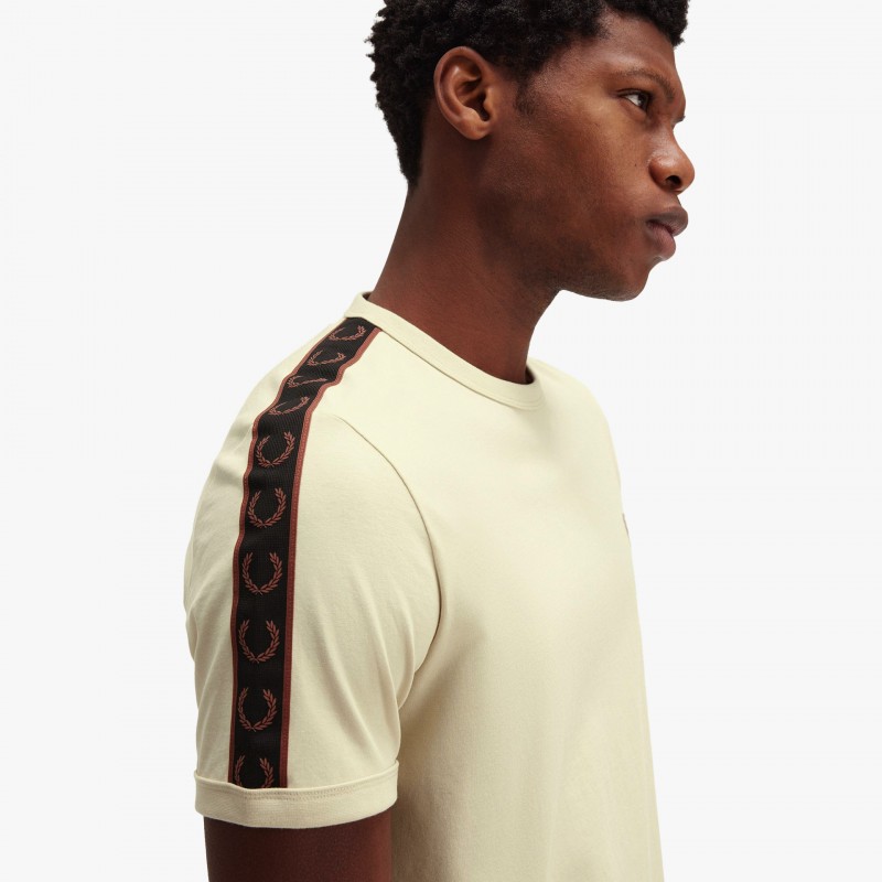 Fred Perry Contrast Tape Ringer - M4613 W69 - Fuxia, Urban Tribes United