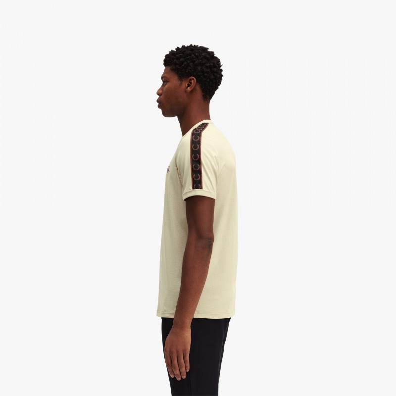 Fred Perry Contrast Tape Ringer - M4613 W69 - Fuxia, Urban Tribes United