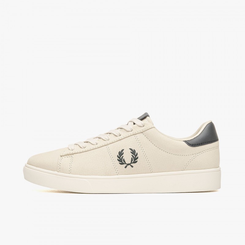 Fred Perry Spencer Textured Nubuck - B8315 X64 | Fuxia, Urban Tribes United