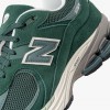 New Balance M2002