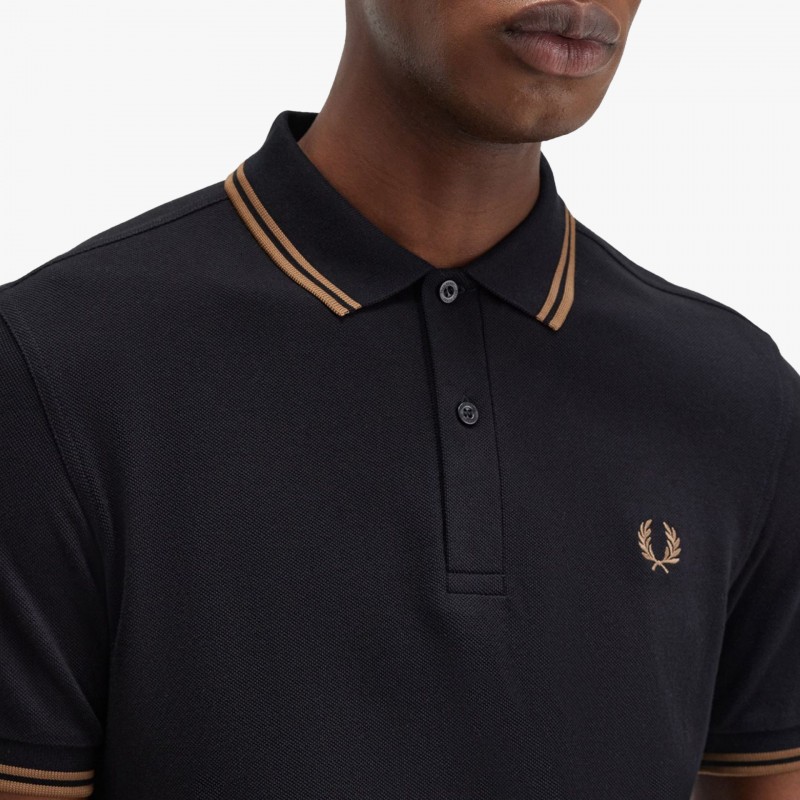 Fred Perry Twin Tipped - M3600 Q27 | Fuxia, Urban Tribes United