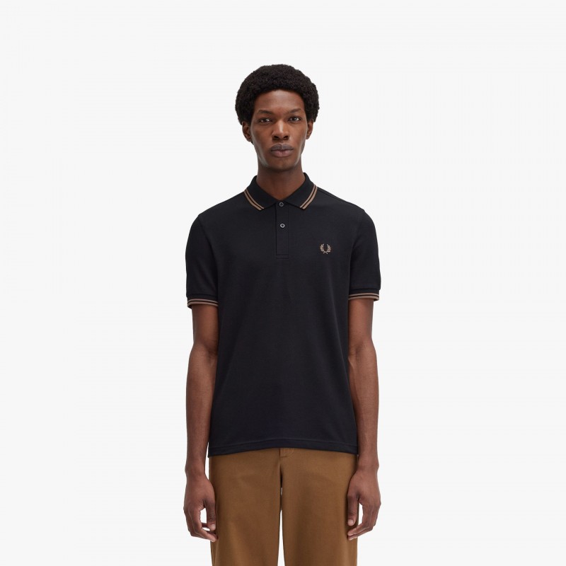 Fred Perry Twin Tipped - M3600 Q27 | Fuxia, Urban Tribes United