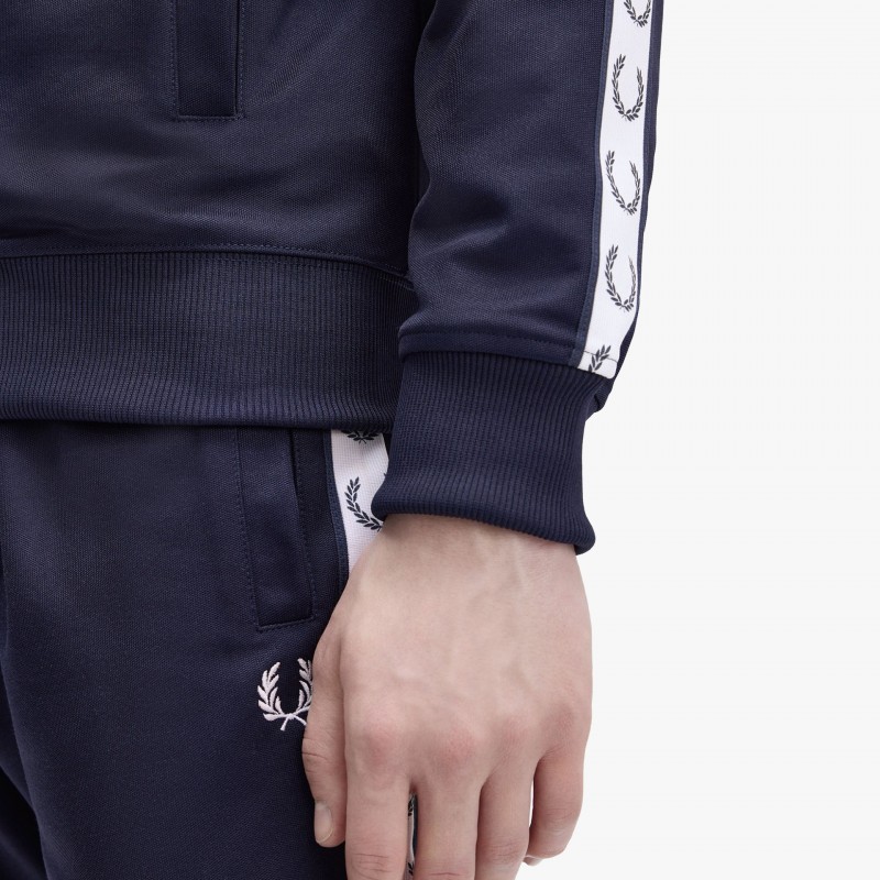Fred Perry Taped Track - J4620 885 - Fuxia, Urban Tribes United