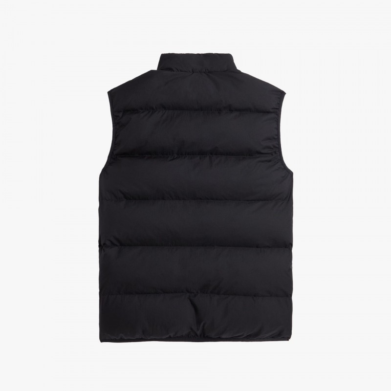 Fred Perry Insulated Gilet - J8522 102 - Fuxia, Urban Tribes United
