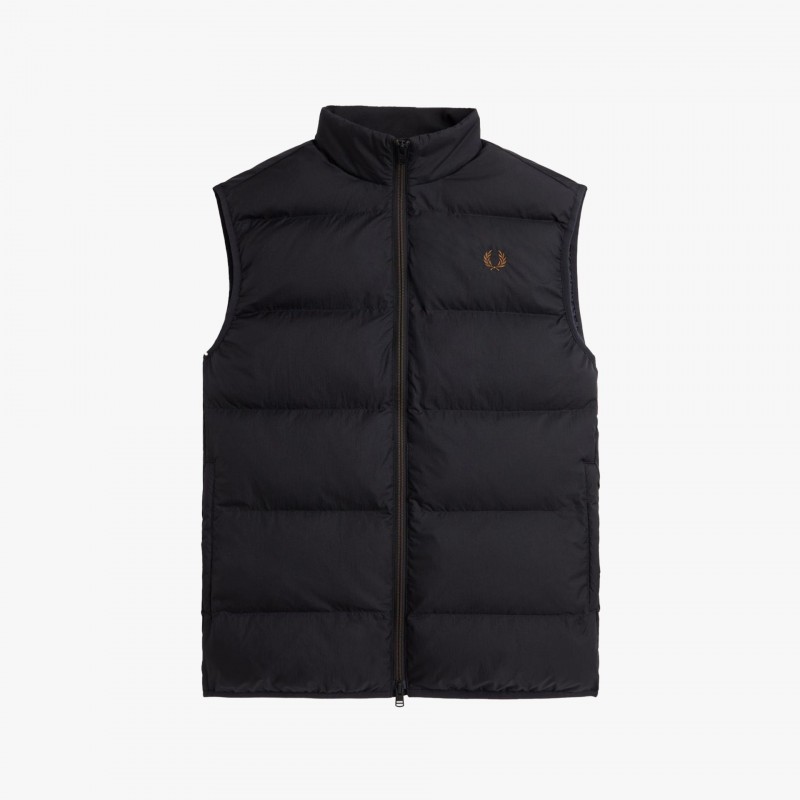 Fred Perry Insulated Gilet - J8522 102 - Fuxia, Urban Tribes United