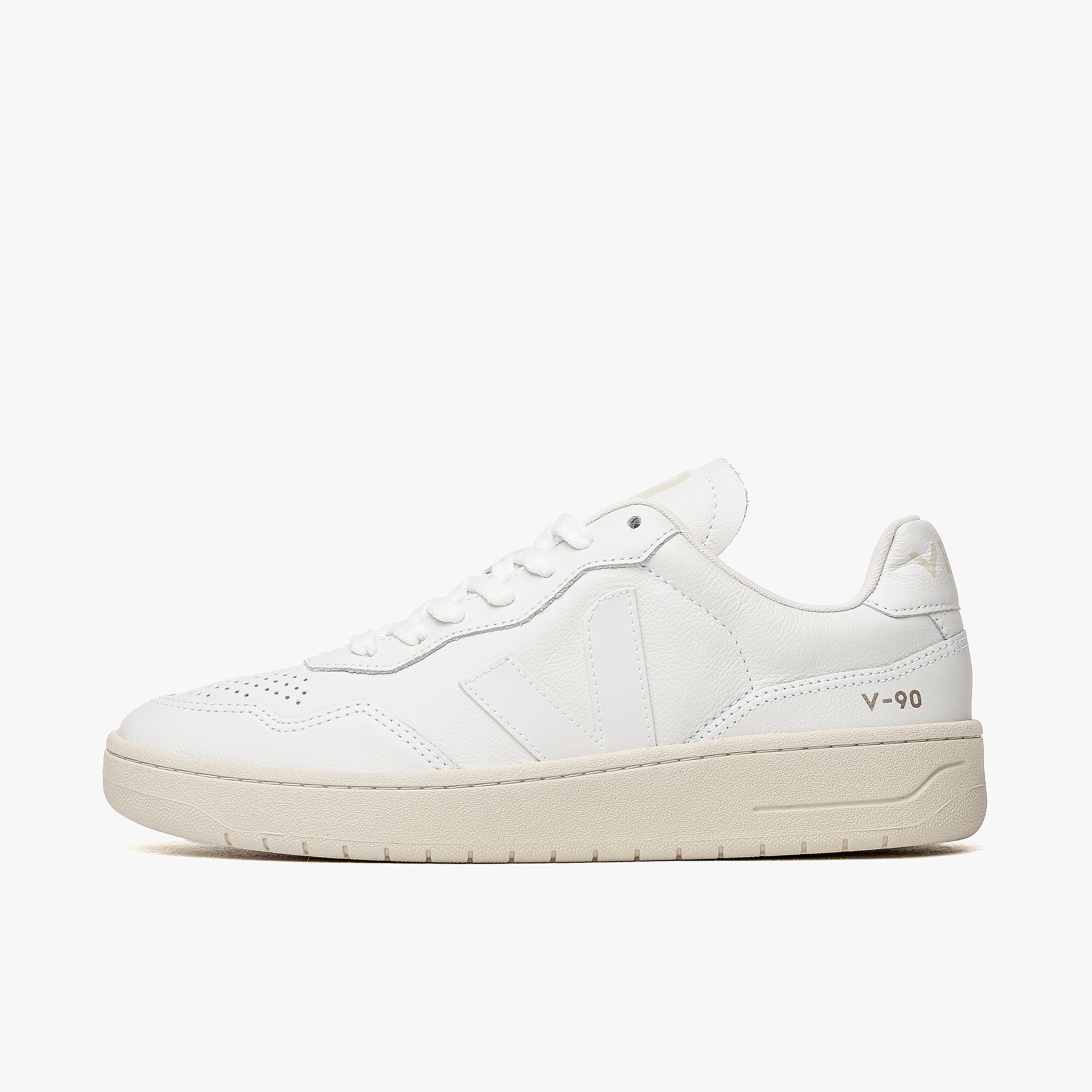 Veja V-90 O.T. Leather