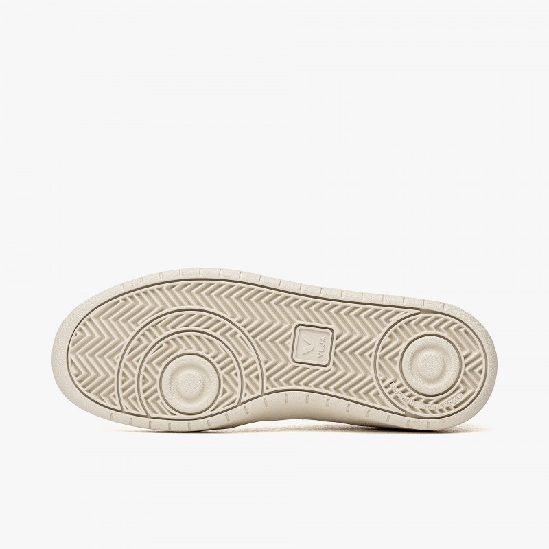Veja V-90 O.T. Leather - VD2003380 - Fuxia, Urban Tribes United