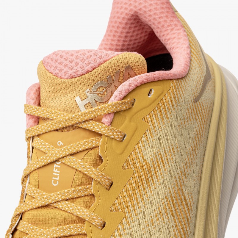 HOKA U Clifton 9 GTX TS HOKA U Clifton 9 GTX TS - 1159910 VYY - Fuxia, Urban Tribes United
