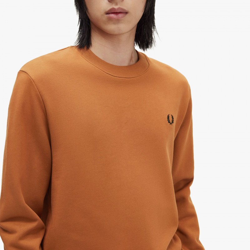 Fred Perry Crew Neck - M7535 W94 - Fuxia, Urban Tribes United