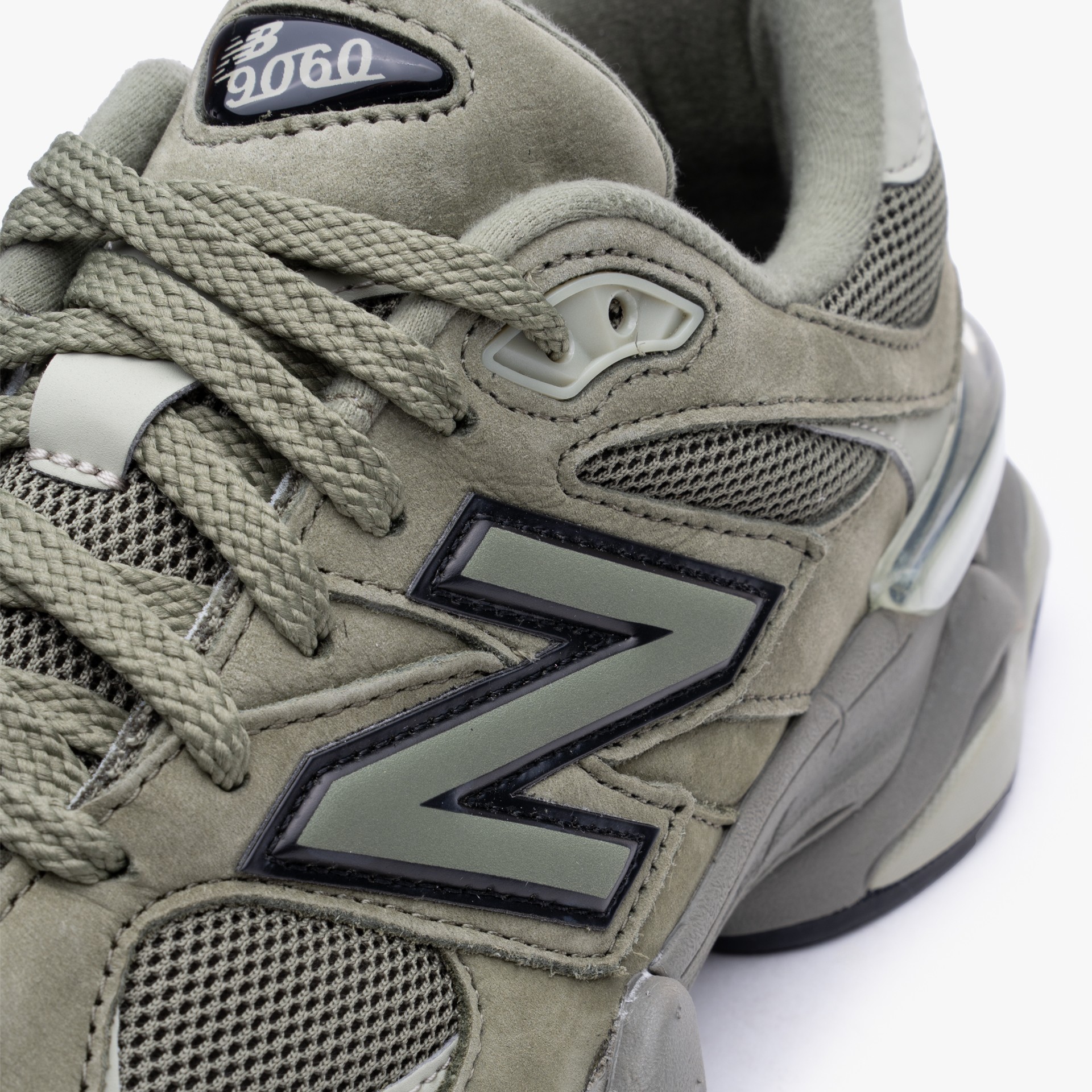 New Balance U9060