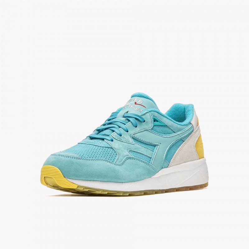 IUTER x Diadora x SPECTRUM N9002 Tour - 180114 70048 | Fuxia, Urban Tribes United
