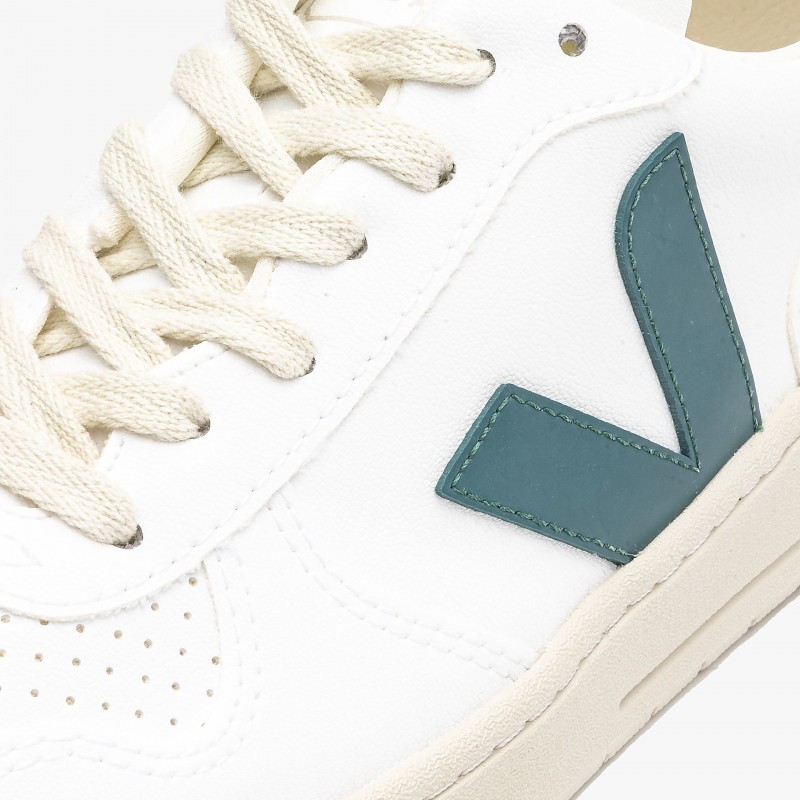 Veja V-10 CWL W - VX0703276 - Fuxia, Urban Tribes United
