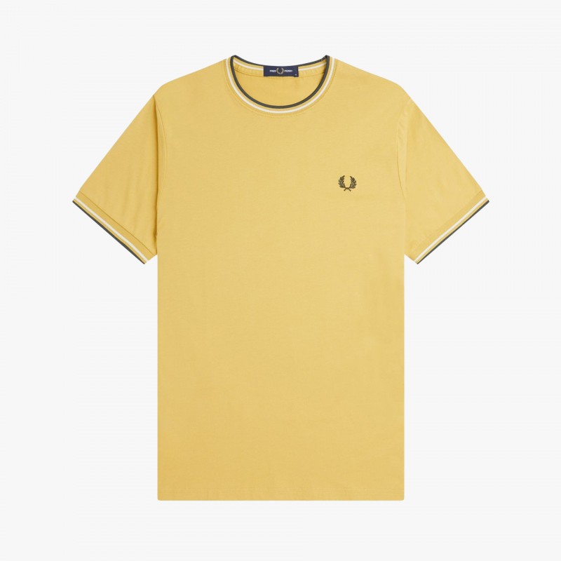 Fred Perry Twin Tipped - M1588 Y33 - Fuxia, Urban Tribes United