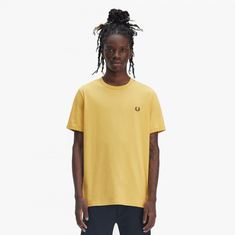 Fred Perry Ringer - M3519 Y94 - Fuxia, Urban Tribes United